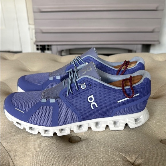 On Running Blue and White Athletic Shoes with Cloud-Like Sole - Picture 1 of 5